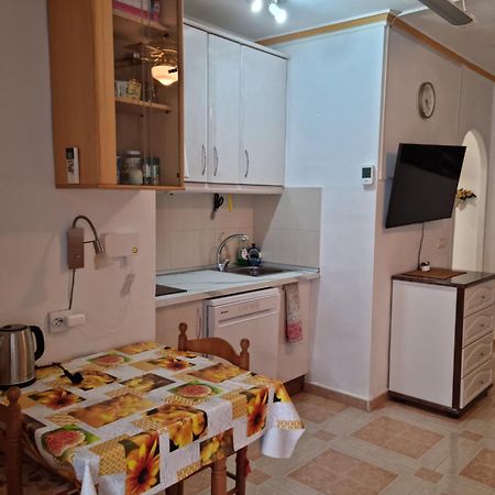 Nice Studio,10 Min To Del Cura Beach With Swim.Pool Torrevieja Exterior photo
